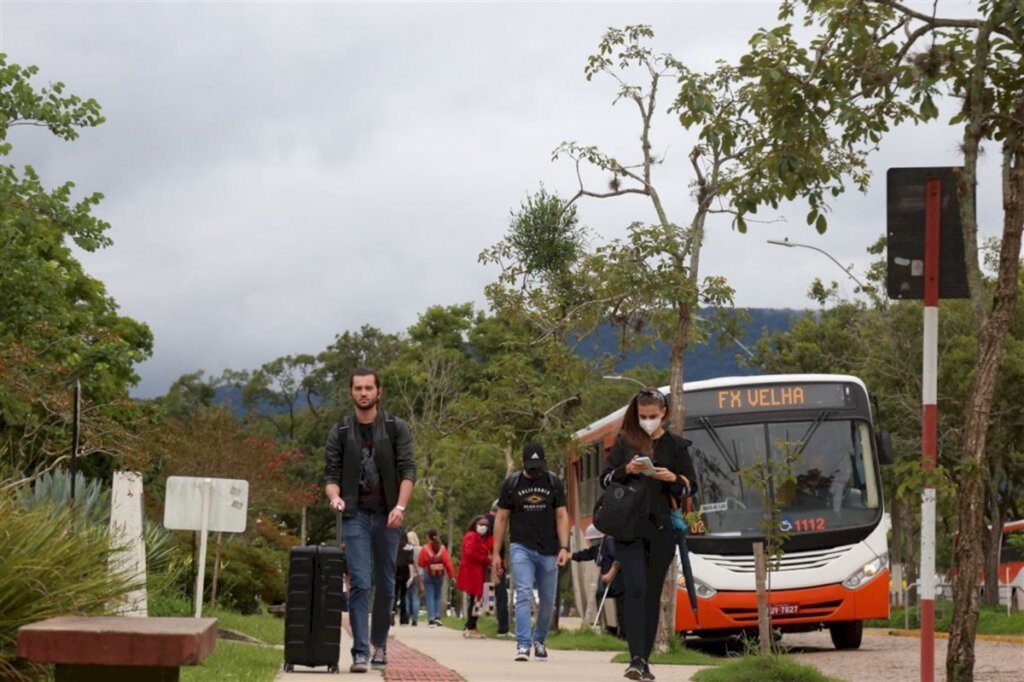 Em reunião nesta quarta, UFSM mantém decisão que desobriga o uso de máscaras no campus
