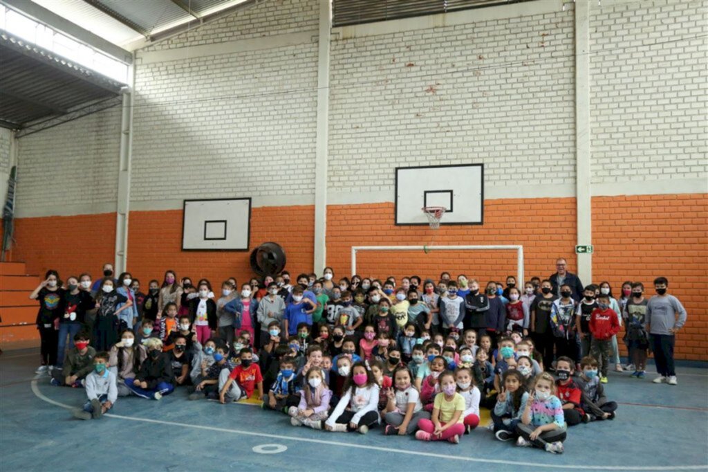 Escola municipal Professora Altina Teixeira completa 50 anos de trabalho com a comunidade