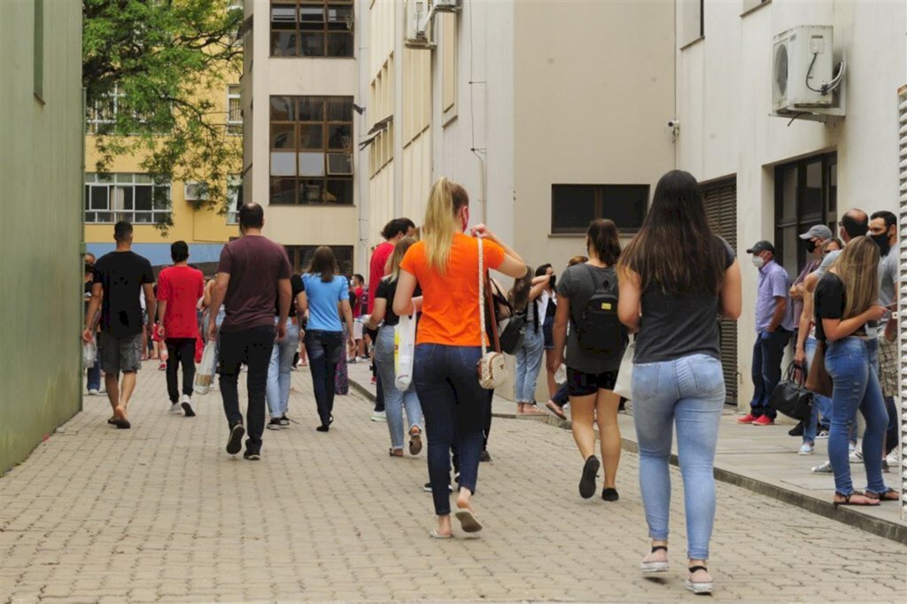 título imagem Alunos aprovados pelo Sisu terão prazo estendido para matrícula