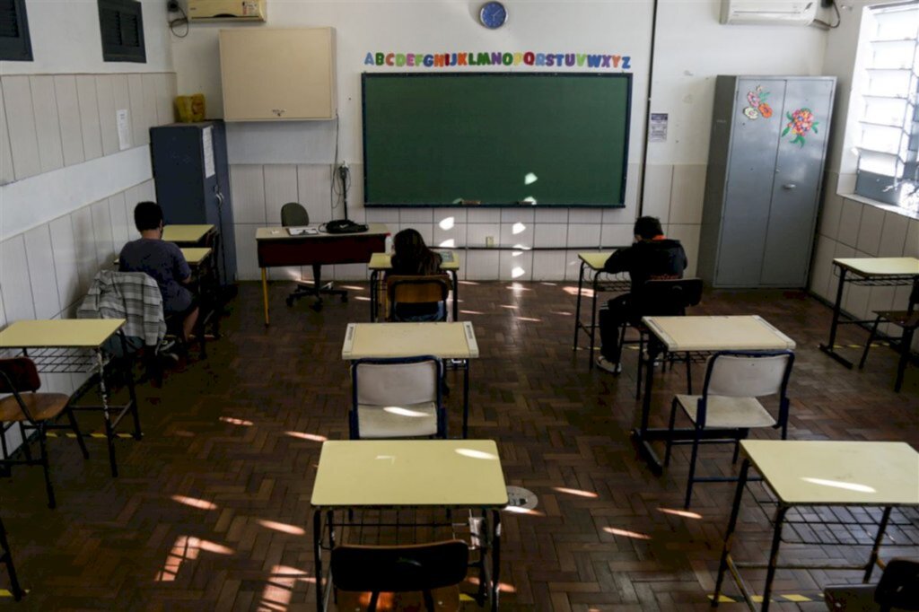 Coordenador regional avalia como segura a obrigatoriedade de aulas presenciais