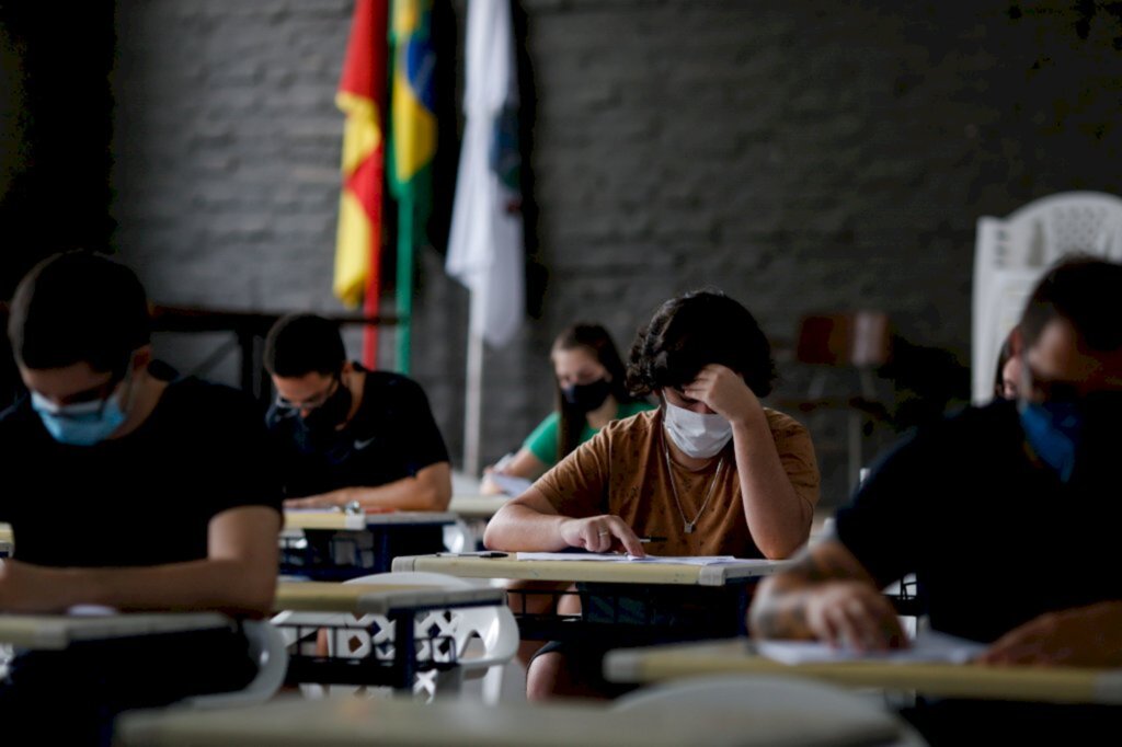 Inep remarca provas do Encceja 2020 para agosto
