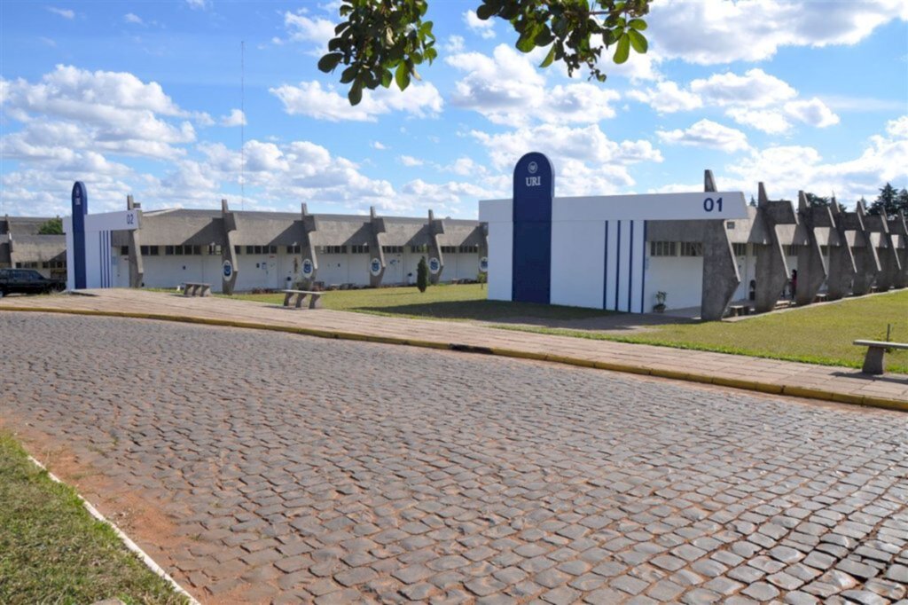 Aprovados na URI Santiago têm até sábado para fazer matrícula