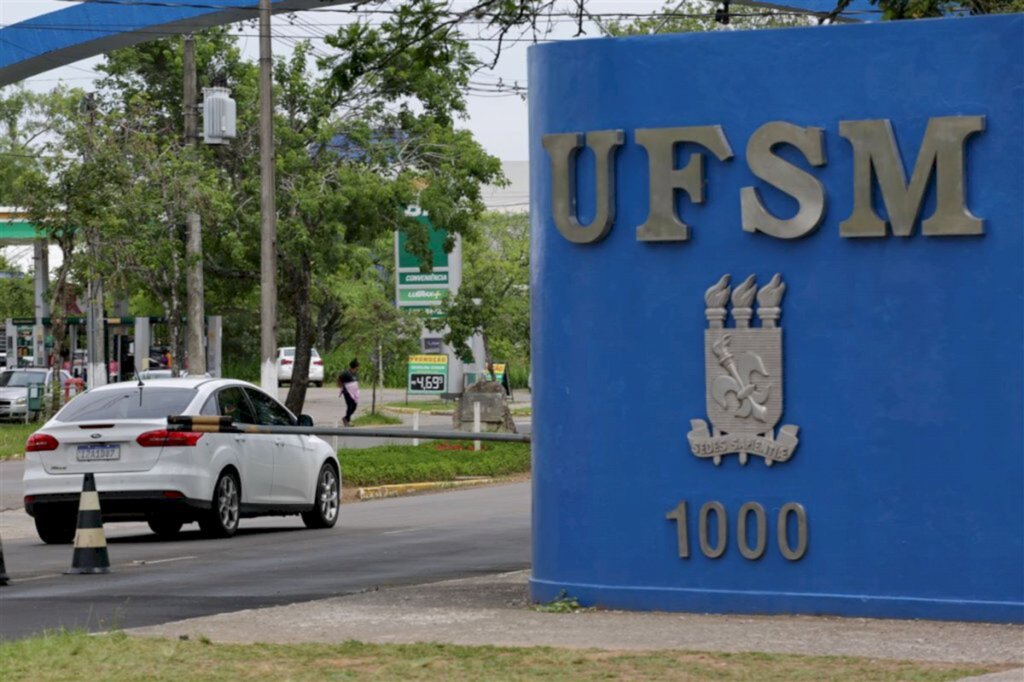 Candidatos classificados no processo seletivo EAD devem confirmar vaga até esta terça