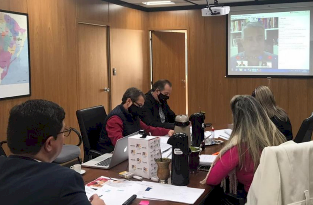 Governo vai propor retomada de aulas presenciais a partir de setembro