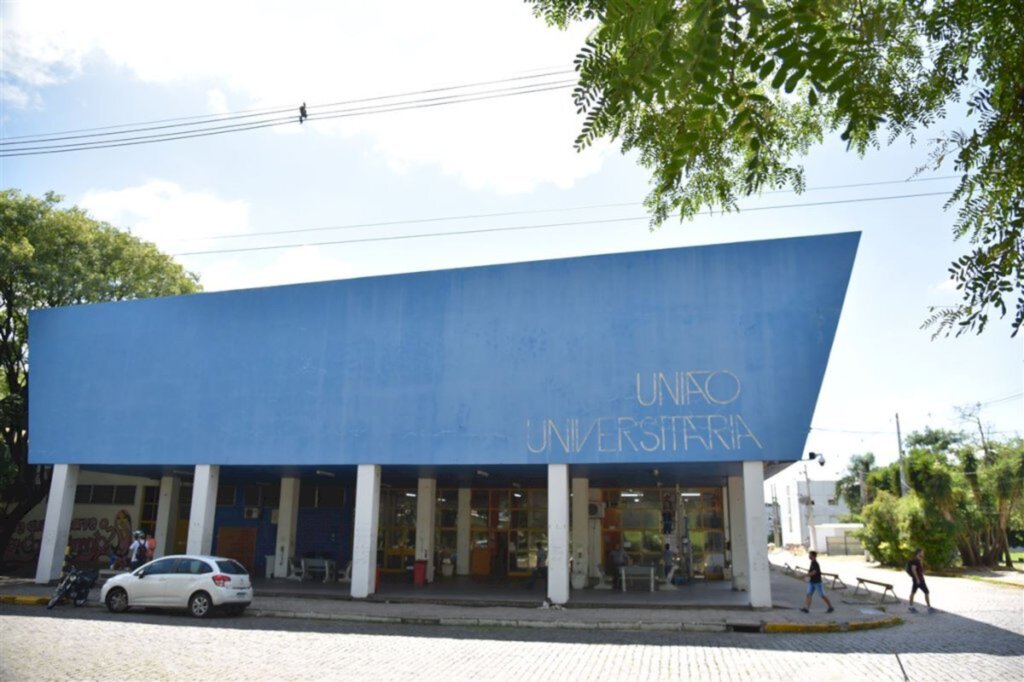 título imagem UFSM suspende editais para benefício socioeconômico e ingresso na Casa do Estudante