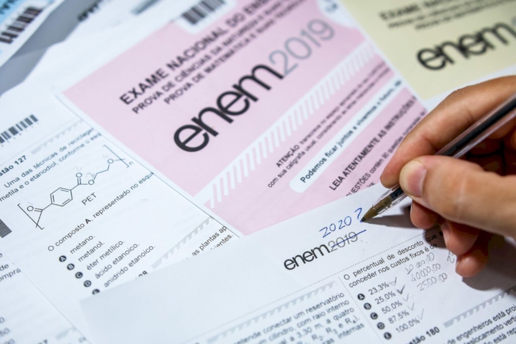 Maioria dos inscritos para o Enem 2020 é de escolas públicas
