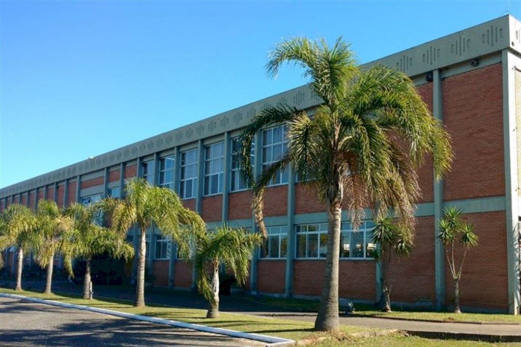 Ulbra Santa Maria decide manter aulas virtuais até fim do semestre