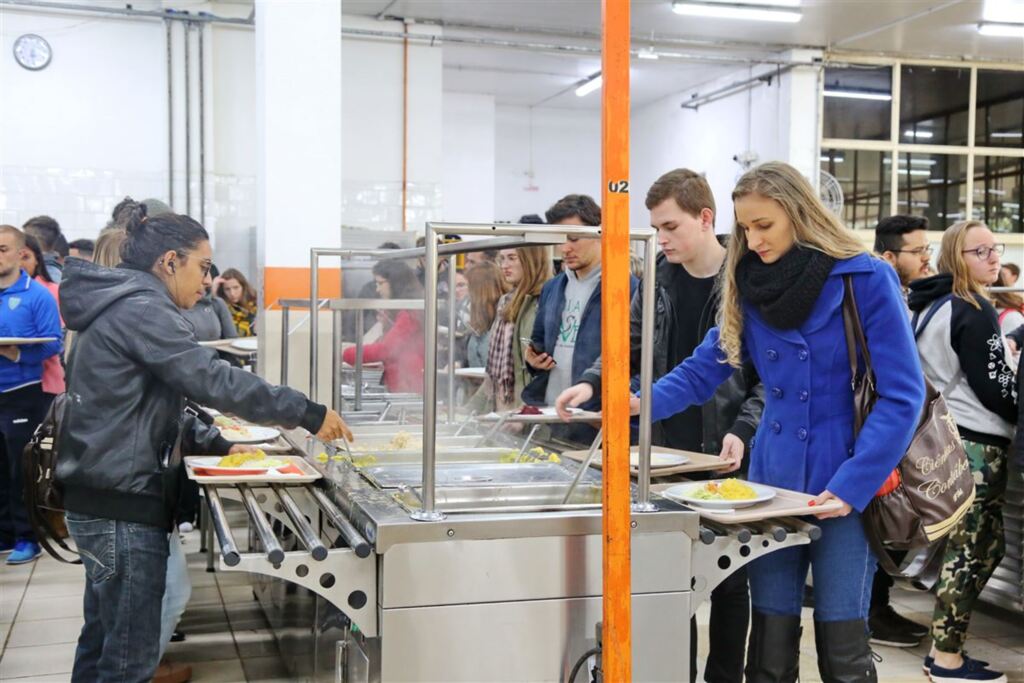 VÍDEO: Restaurante Universitário da UFSM pode restringir número de refeições