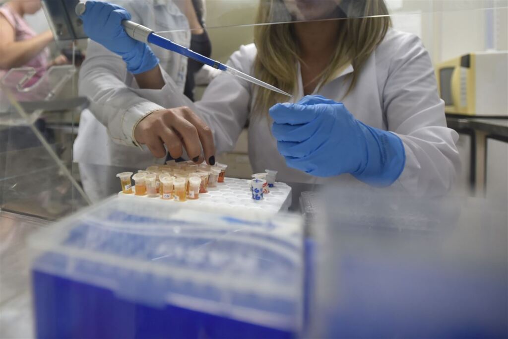 CNPq suspende edital para novas bolsas por falta de verba