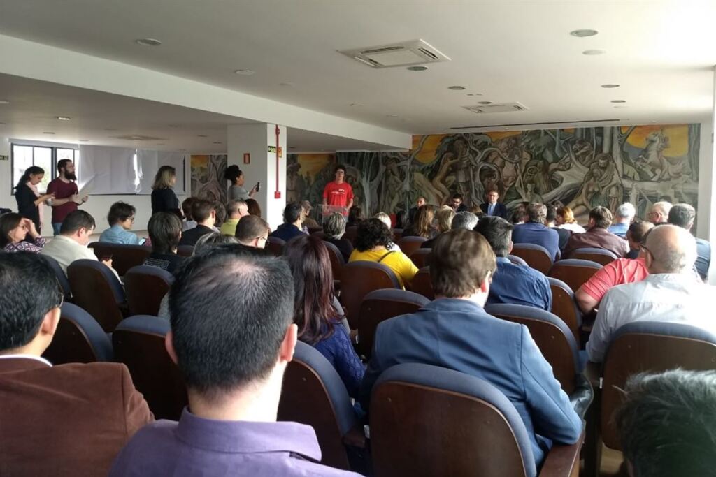 Conselho Universitário da UFSM aprova corte de FGs