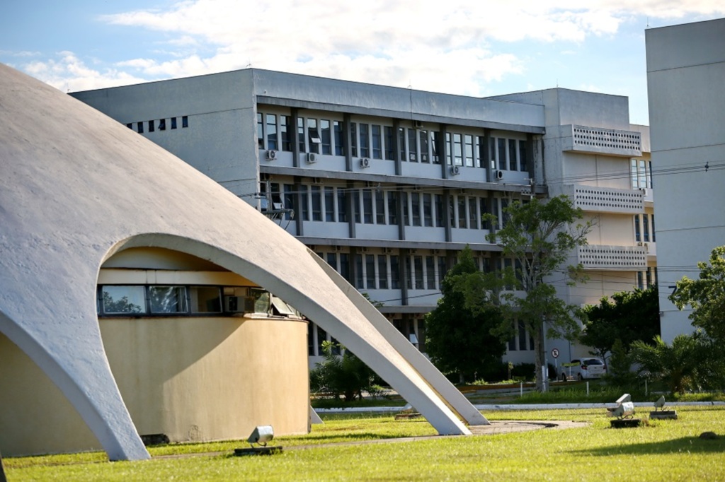 Plano do MEC para universidades prevê fundo para venda de imóveis ociosos