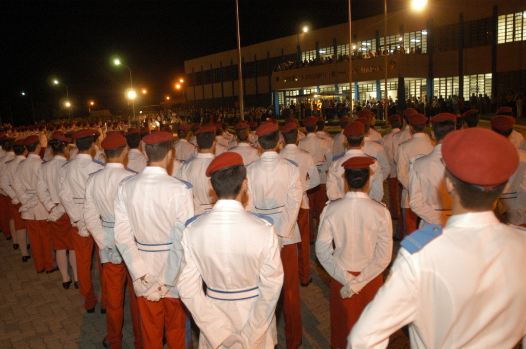 Plano de educação básica do MEC prevê 108 escolas militares até 2023