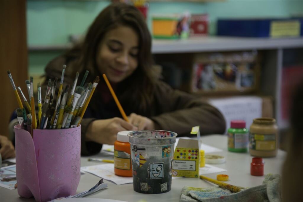 Com salas temáticas, alunos aumentam rendimento nos estudos