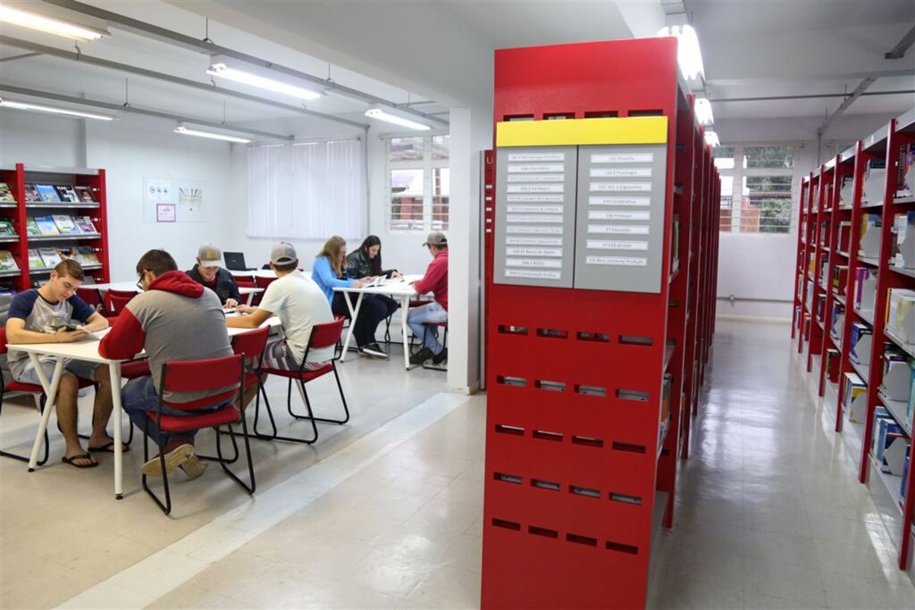 VÍDEO: duas escolas de Santa Maria estão no top 10 do Enem estadual