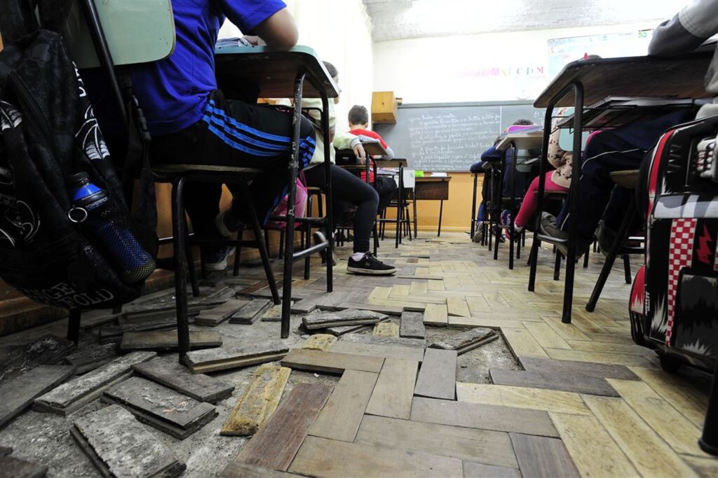 Os cortes na educação e a lição de casa para as universidades, que precisam dar maior retorno à sociedade