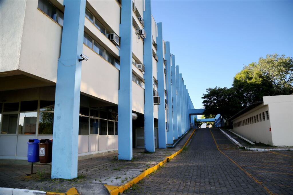 título imagem Novo contrato prevê até 580 contratações de funcionários terceirizados na UFSM