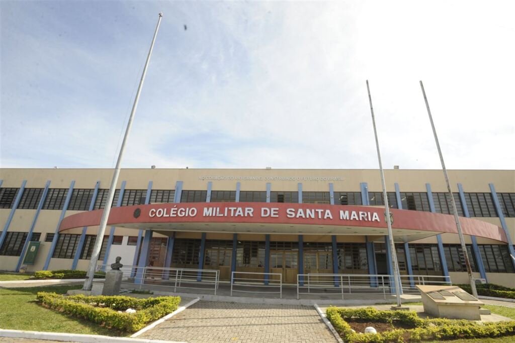 Divulgados os aprovados do Colégio Militar para 2019
