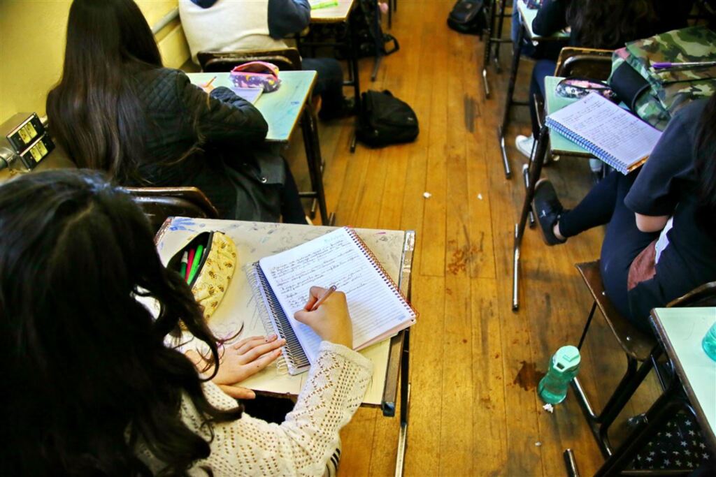 Foto: Renan Mattos (Diário) - Iniciativa quer acabar com a distorção idade/série e propor metodologia atrativa aos adolescentes