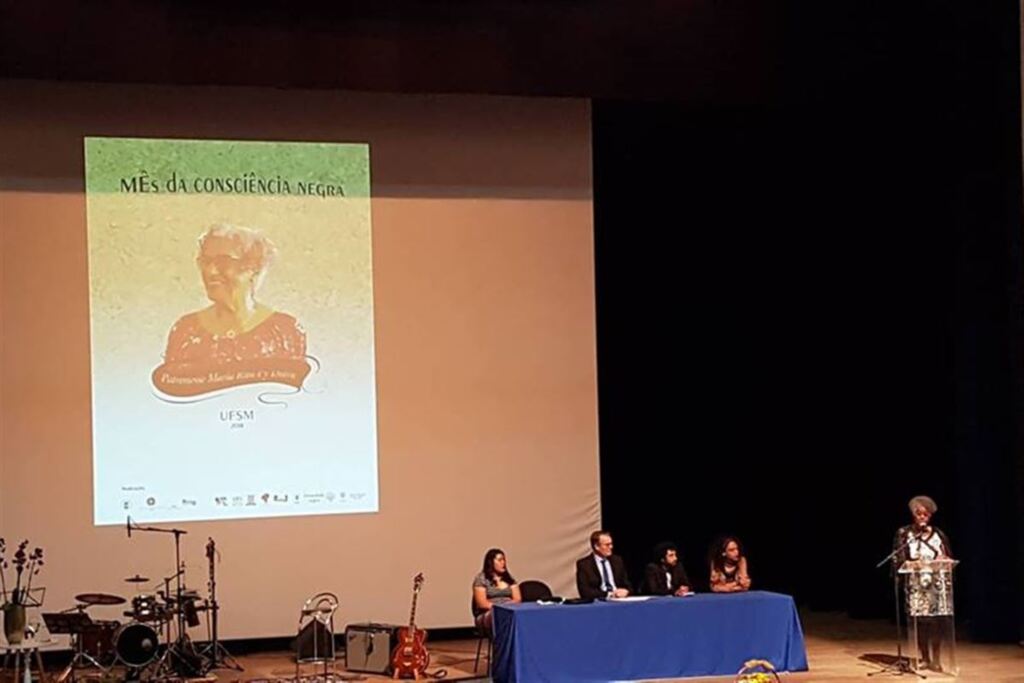 Debates, palestras, filmes e apresentações marcam o Mês da Consciência Negra