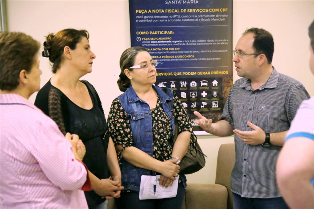 Escola que atende alunos especiais busca garantia da continuidade do transporte escolar