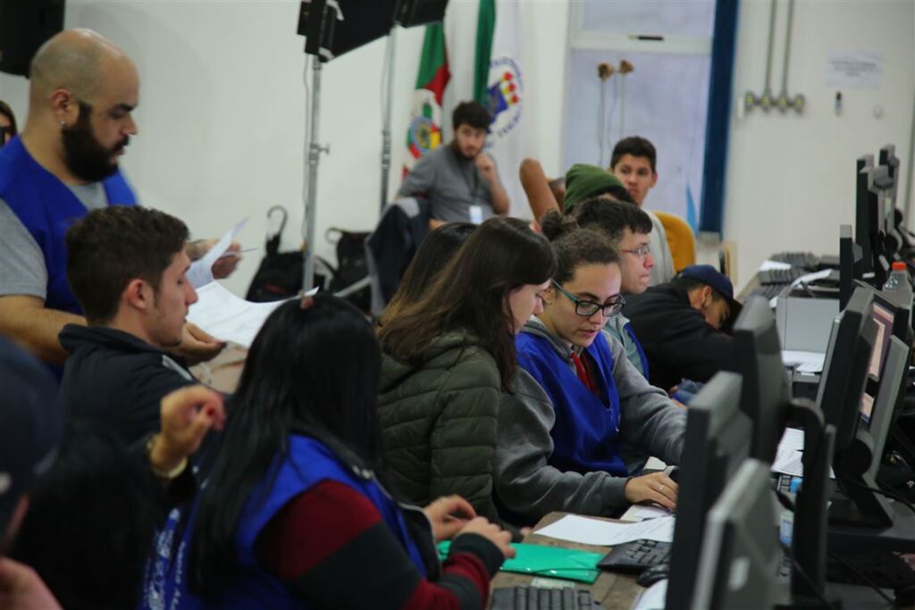 MEC quer criar programa para ocupar vagas ociosas em universidades públicas