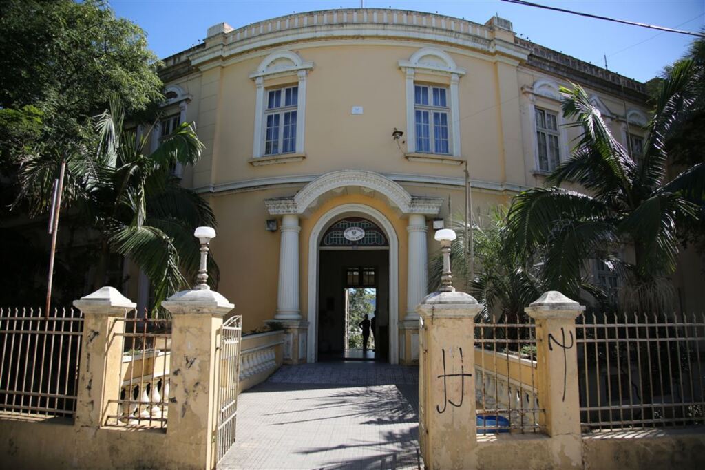 Foto: Gabriel Haesbaert (Diário) - Escola Manoel Ribas, o Maneco, abriu as portas, na terça, para receber os alunos e começar as atividades deste ano