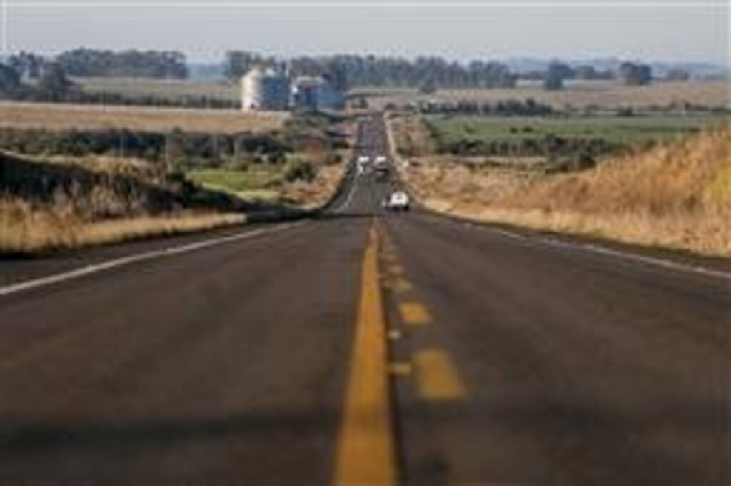 título imagem Asfaltamento da BR-158 trouxe desenvolvimento econômico para a região