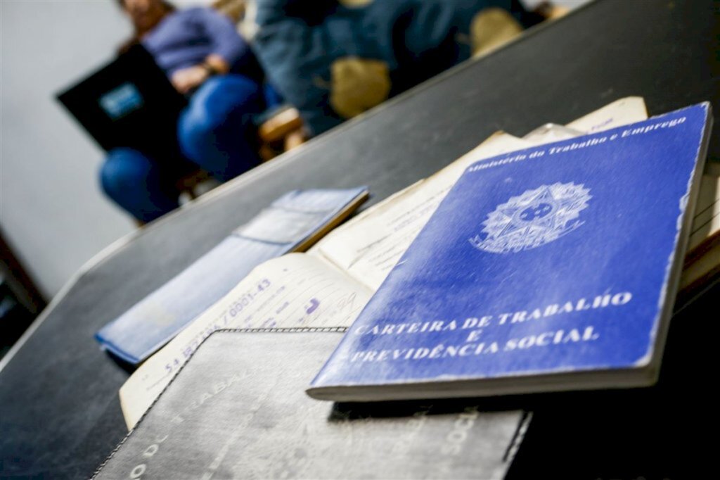 Grupo de voluntários cria página para ajudar quem está em busca de emprego em Santa Maria