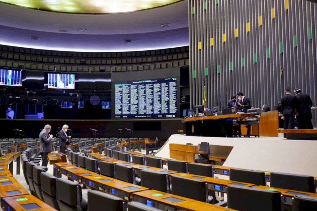 Deputados aprovam novo valor do salário mínimo