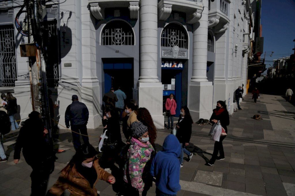 Duas agências da Caixa abrem neste sábado na região