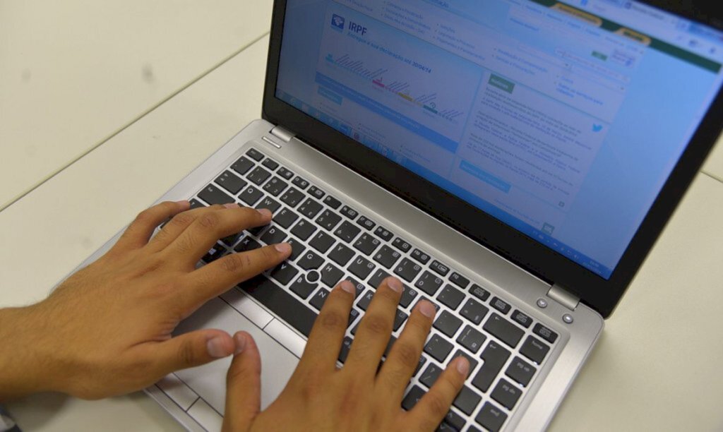 Receita abre consulta ao 4º lote de restituição do IR na segunda-feira