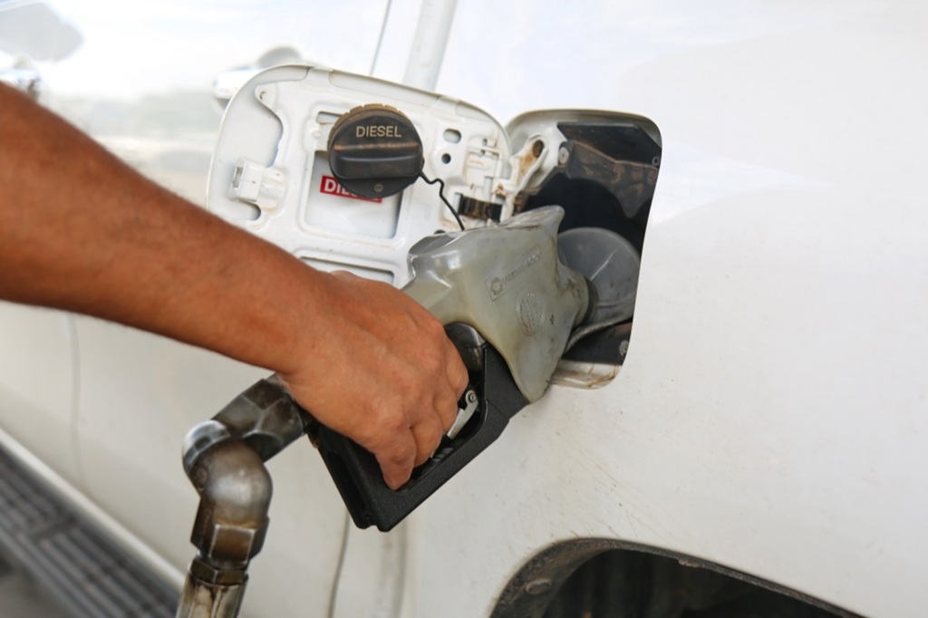 Petrobras anuncia baixa da gasolina em R$ 0,03 e diesel em R$ 0,04