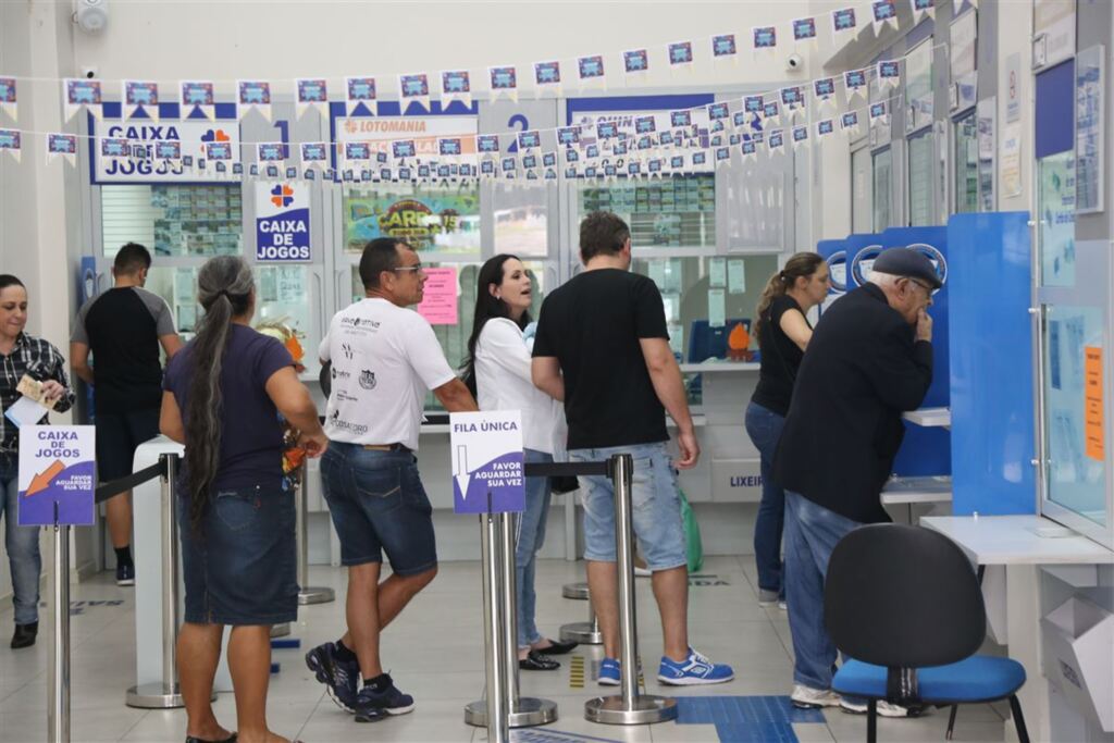 Apostadores de três cidades da região levam prêmio da Quina de São João