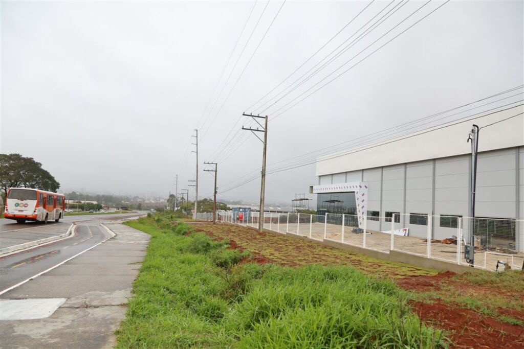 Rede catarinense de autopeças vai abrir filial e gerar 60 empregos em Santa Maria