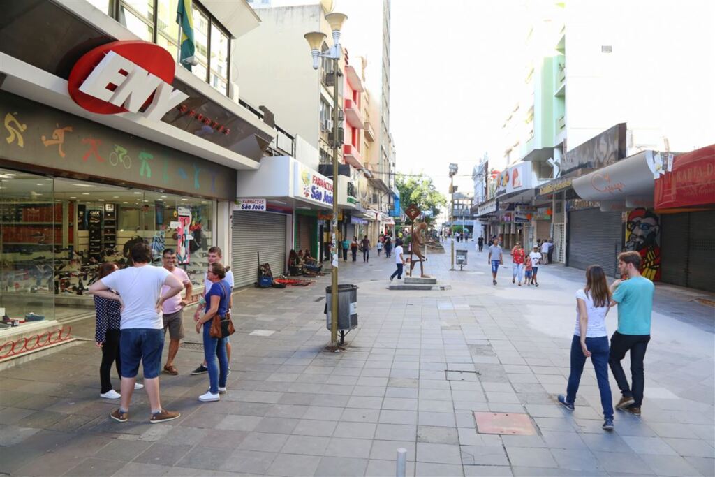 Diferença na bonificação para trabalho em feriados gera controvérsias