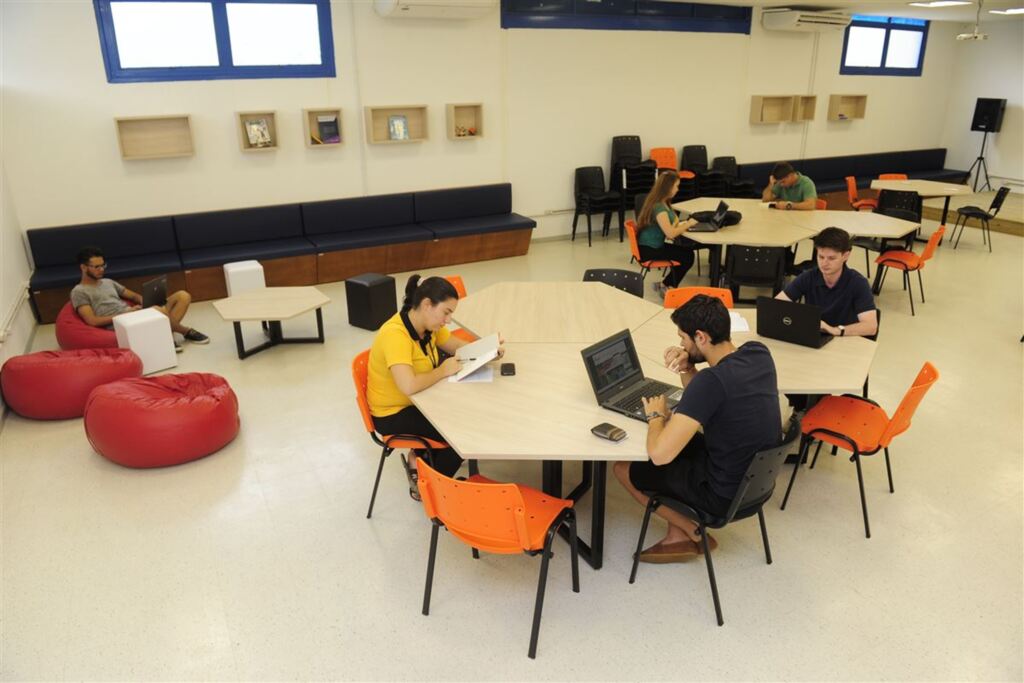  - Espado de coworking da Agittec