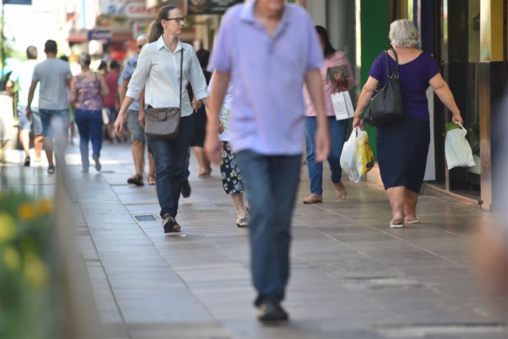 Por unanimidade, Sindilojas aprova abertura em 10 feriados em Santa Maria