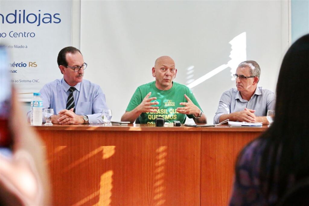 'Espero que até 12 de março esteja tudo resolvido. Vai dar certo. Estou otimista', diz dono da Havan