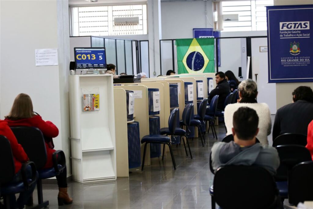 As 10 profissões que mais geraram empregos e cortes em Santa Maria