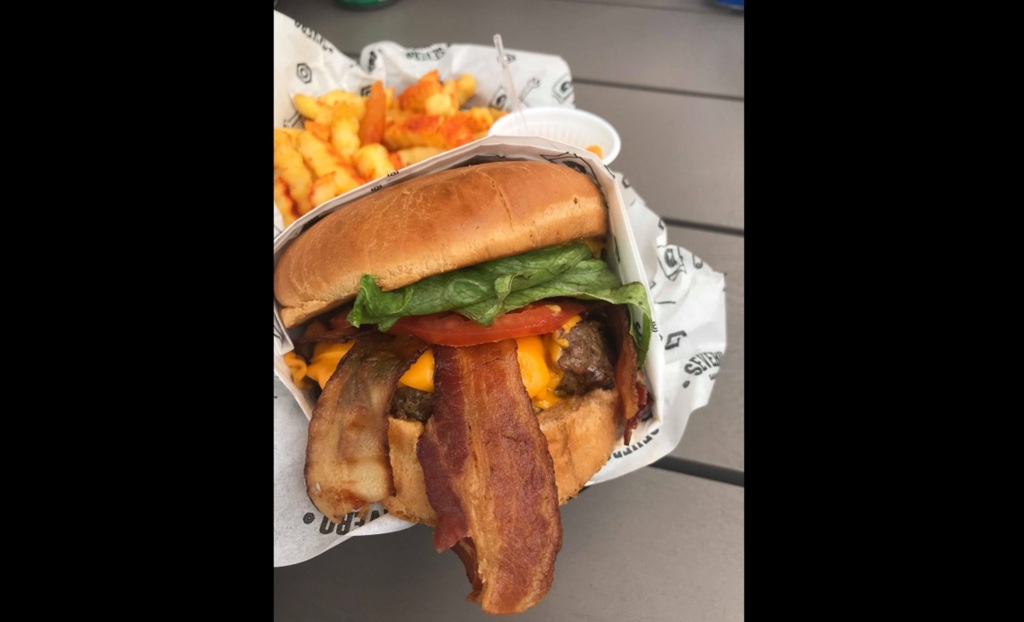 Nova hamburgueria abre em Santa Maria