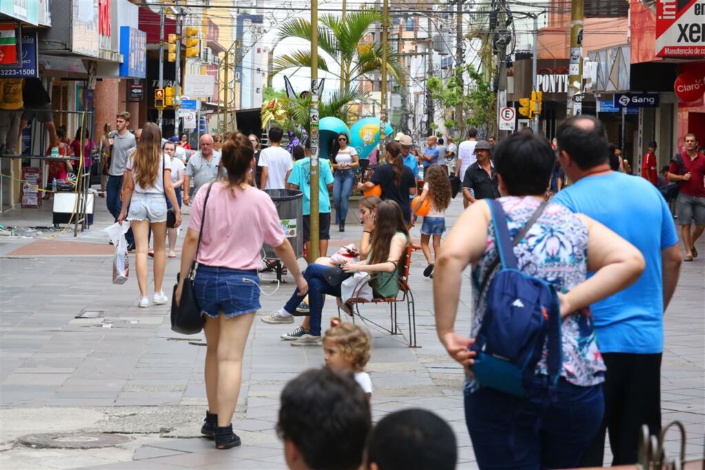 Varejo no Brasil fraqueja, mas tem resultado bem melhor do que em 2017