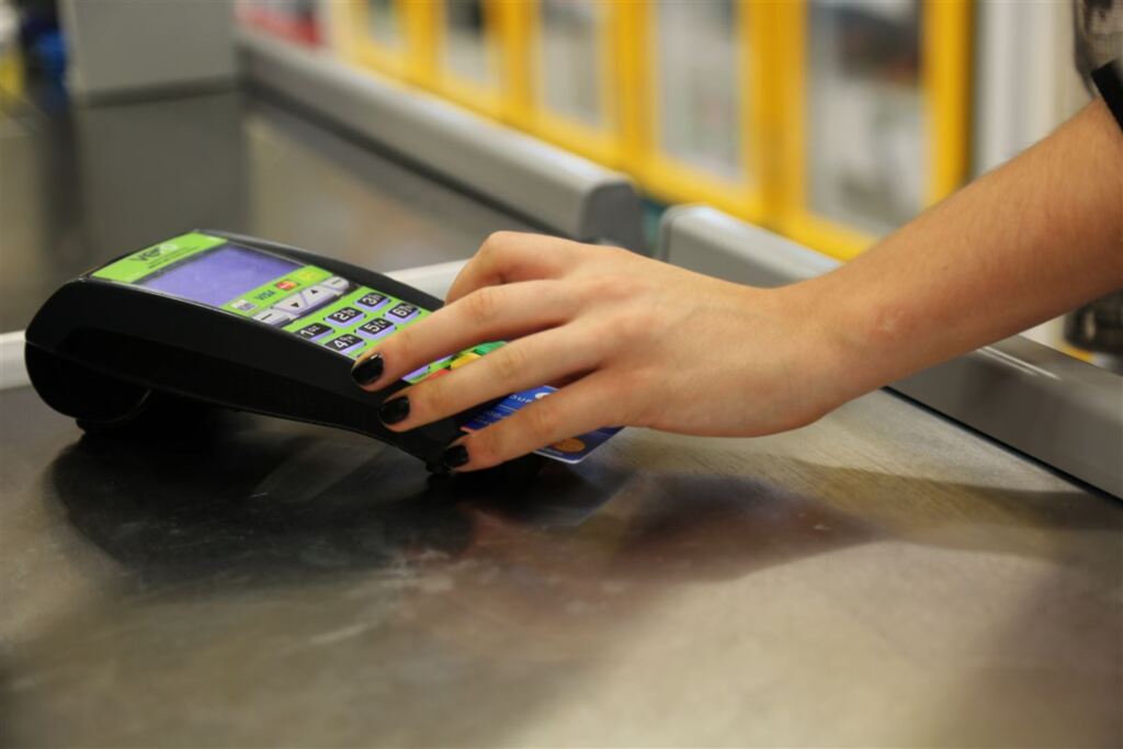 OPINIÃO: aumento de 14% nas vendas por cartões é bom sinal