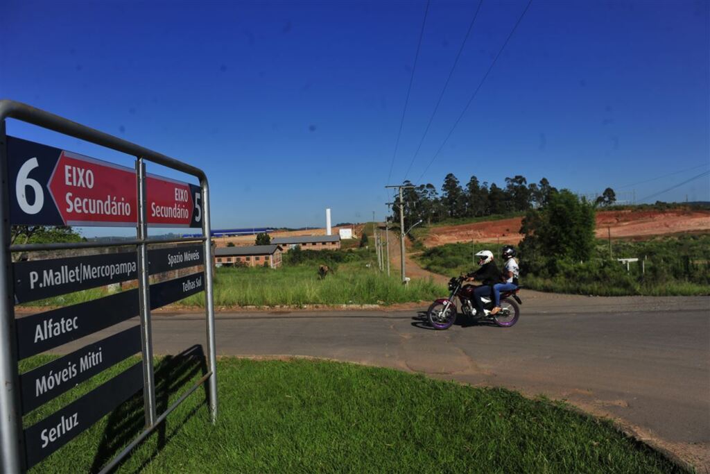título imagem Empresário vai instalar fábrica de fertilizantes no Distrito Industrial de Santa Maria