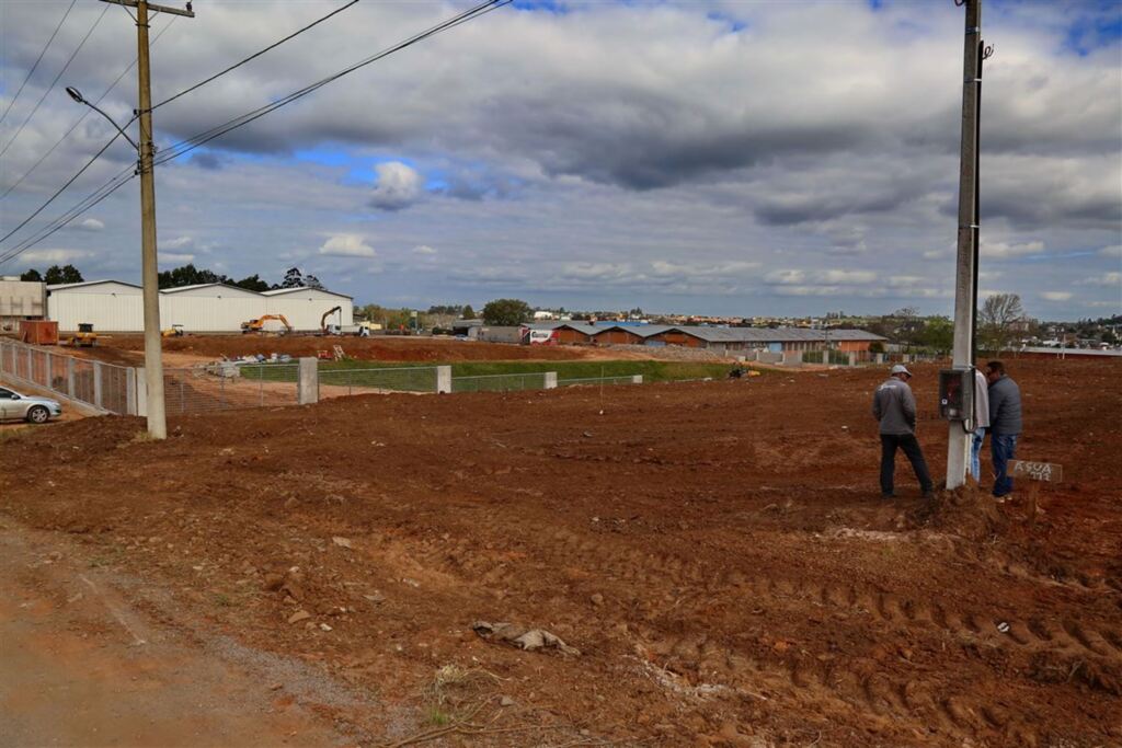 Começa obra de nova empresa no Distrito Industrial de Santa Maria