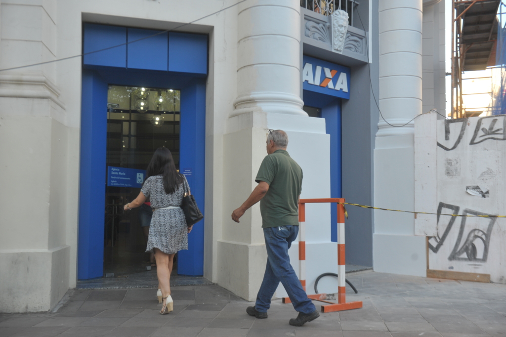 Assembleia dos bancários pode resultar em indicativo de greve