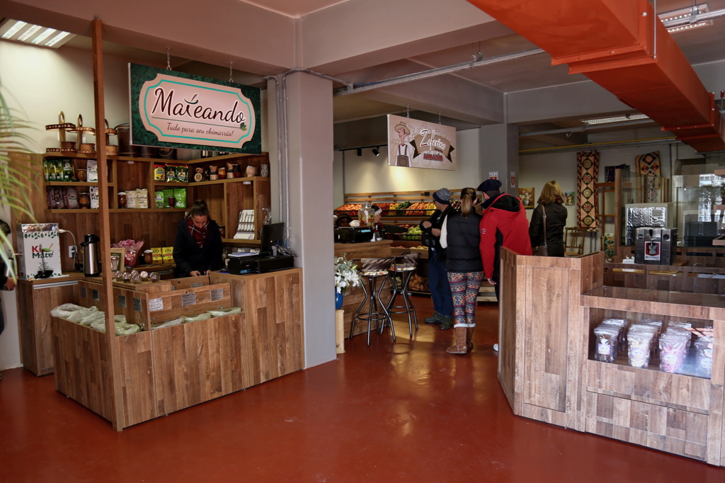 Mercado Público de Santa Maria abriu as portas para a população neste sábado