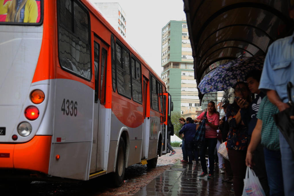 Projeto de lei federal pode ser uma alternativa ao reajuste da tarifa