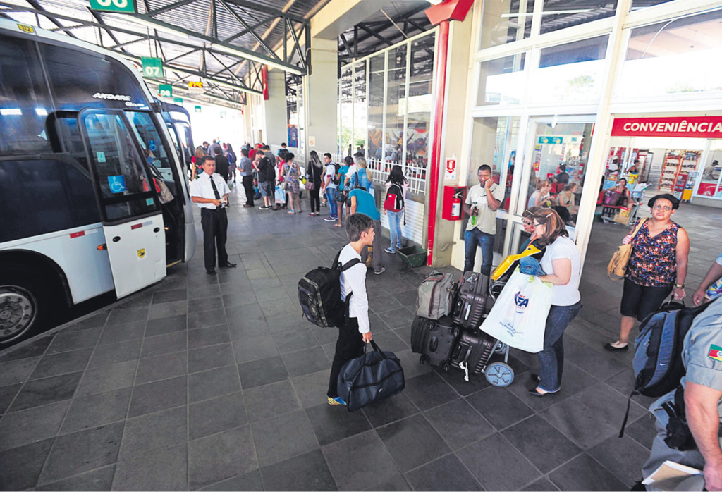 Cai 16,9% o número de passageiros que viajam entre cidades