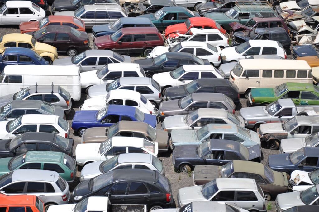 Visita aos 724 veículos que vão a leilão em Santa Maria ocorre hoje