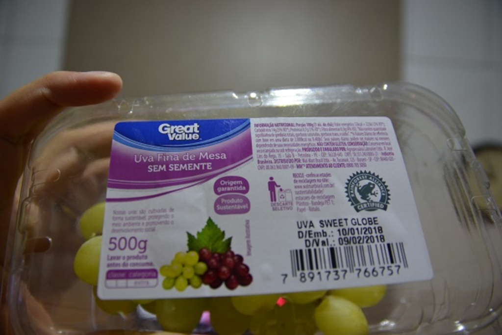 Comemos uva vindas do sertão nordestino